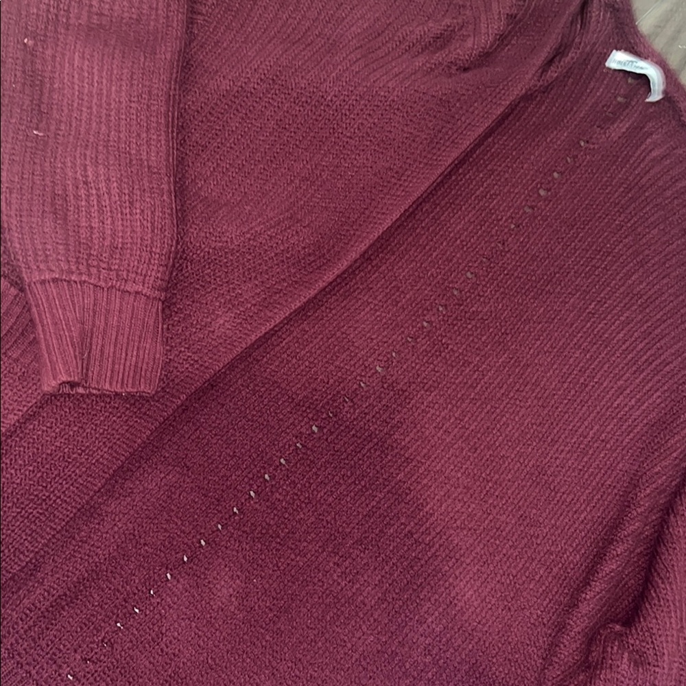 Hollister Women's Burgundy Cardigan with Front Pockets - Picture 4 of 11